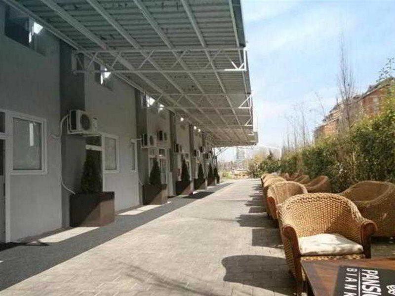 Pansion Bianko Hotel Skopje Luaran gambar
