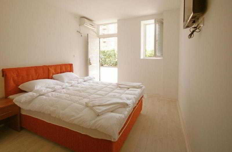 Pansion Bianko Hotel Skopje Bilik gambar